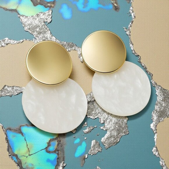 🆕️Minimalist Golden Circle Trendy Fashion Design Statement Stylish Earrings - Picture 1 of 11